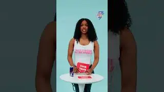 Monaleo talks about some crazy moments while she was on tour! 