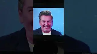 Только музыку слушаю в наушниках