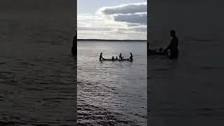 море