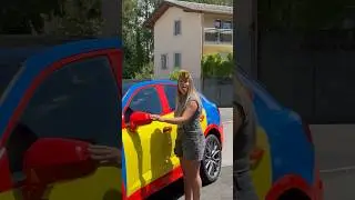 Une voiture originale 😂😂😂