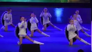 ТМТ "Щелкунчик". Номер "Ежи-мечтатели"