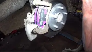 ✅✌🎥🛠👍 Toyota Auris We are sorting out the rear calipers Replacement or Repair?