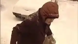 Бабка послала журналистку)) жесть