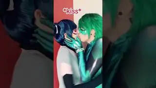 Funny kiss 🤣🤣