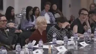 8 сезон игры престолов.джон Сноу читает сценарий .шок