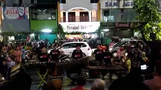 SAMBALADO - Angklung Malioboro (Pengamen Jogja)