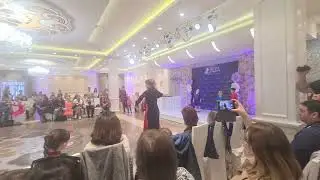 Показательные выступления на конкурсе 'Дети на паркете