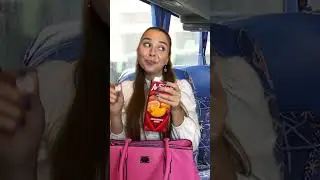Блин, а около этой усадьбы есть где покурить??? 