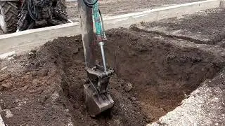 Эо ЮМЗ копаем подвал