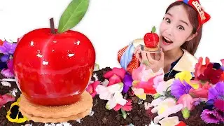 Snow White Edible Flowers  먹는 꽃과 빨간 사과 Mukbang JiniYum 지니얌 먹방