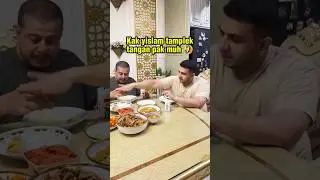 Islamic brothers clap hands with Mr. Muh 🤣 