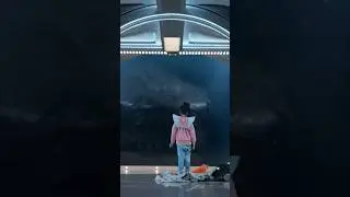 Мегалодон попытался сожрать девчонку, но лысый не дал этому случиться😱 #кино #сериал #фильм #драма