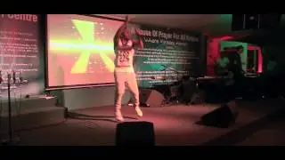 Is this the most Hype Live performer??