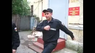 КРОНШТАДТ  УЧИТ  МАТРОСОВ - СТРОЕВАЯ ВЫУЧКА  И  НАСТРОЕНИЕ  БОЕВОЕ  ЕСТЬ  ....