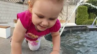 Catch That Fishy! 🐟💦 Caroleene's Fountain Adventure Will Make Your Day! 😂 #ToddlerFun #WaterPlay