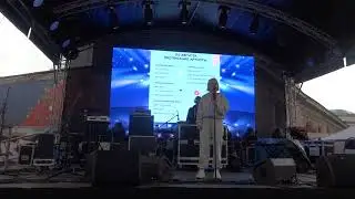 Тося Чайкина – певица, автор песен и композитор