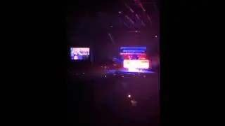 Rascal Flatts and Cassadee Pope - Won't Let Go