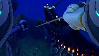 Fighting a Sea Dragon Leviathan | Subnautica