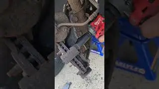 Milwaukee 2555-20 vs Rusted Bolt over 120ftlbs