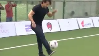 Tiger Shroff shows off some cool football moves | VIDEO