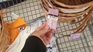 BinFinity Store | $1 baskets, & .25 cent clothes