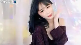 아프리카tv BJ츄님 체크무늬 셔츠에 검은 나시+핫팬츠! 빠른 템포의 리듬에 맞춰~섹시 댄스! 『Love U - 청하』