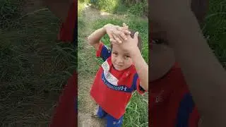 محمد ابن اختي مع الكلب الصغير