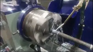 thread cutting technique which is not taught in school. Make a sharp thread on rod threading machine