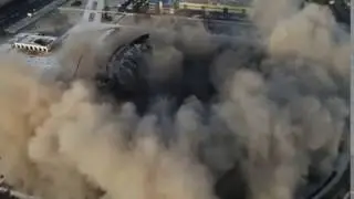 Как сносят СКК. При демонтаже погиб рабочий