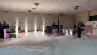 Dancing On Clouds & Cold Sparkle Machines in Houston Texas | Flash Memories Photo Booth Co.