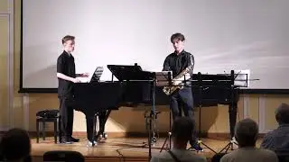 Артемий Богачёв (саксофон) и Дмитрий Степанов (фортепиано)