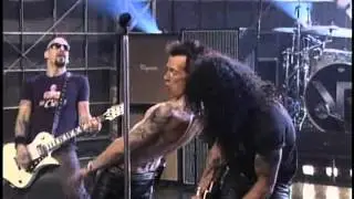Velvet Revolver: "Dirty Little Thing" (live Jay Leno Show 2005)