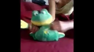 Dancing Freak Frog