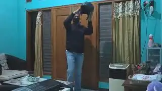 Jangan pegang aku !!! Cuci tangan dulu...