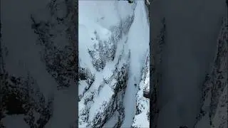 Riding tight couloir #jonessnowboards