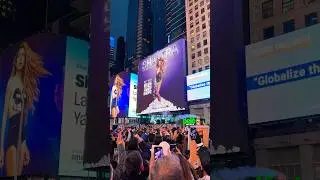 Shakira 🔥 Release of new album with a pop up concert on Times Square 💥 #shakira