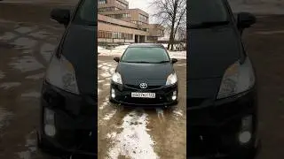 Тойота Приус 2010 года в максимальной комплектации