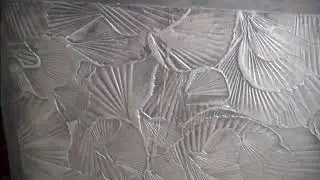 Decorative plaster from putty 