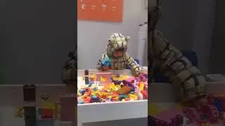 记录宝宝成长，宝宝专心搭积木，宝宝33个月