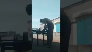 Слишком жарко, хоть в трусах работай😆 