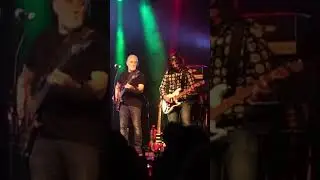 Is this the wackiest progrock riff ever? 🤪🎸🤘 