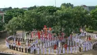 Nghi thức đón học sinh đầu cấp ở trường THPT chuyên Quang Trung - Bình Phước
