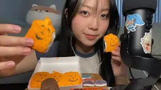 asmr eating halloween candy 🎃 🍭