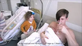 150301 Emily ontmoet voor de eerste keer Lasse 010315 Muziek