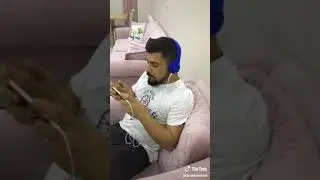 Pubg oynarken karısına yakalanan adam (tiktok) 😄