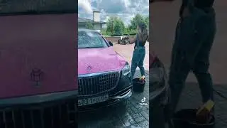 Аня Покров Моет Машину Дани Милохина