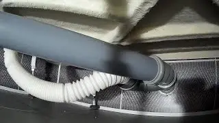 The shower tray is not high enough to reach the sewer/The sewer is higher than the shower drain l...