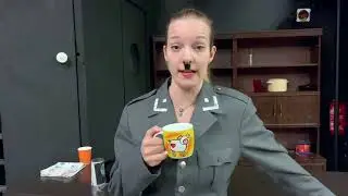 Ohjaaja Jalle Niemelä raottaa näytelmän tekemisen verhoa.