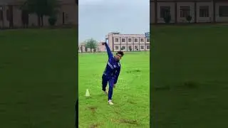 Kya leg spin Bowling Hai 😱😱🤯🤯🔥#cricket #youtubeshorts #tranding #viralvideos #shorts