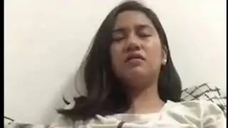 Expresi cewek cantik menahan...